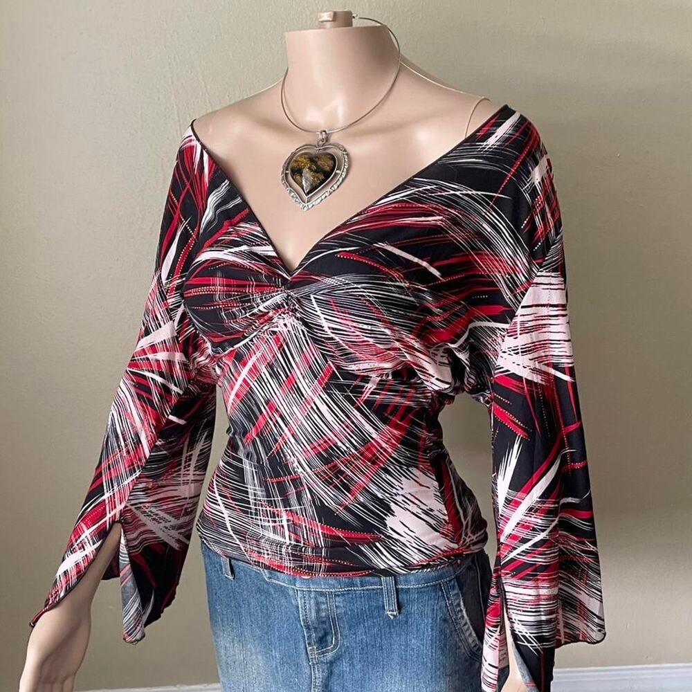 Early 2000s hot bell sleeve top